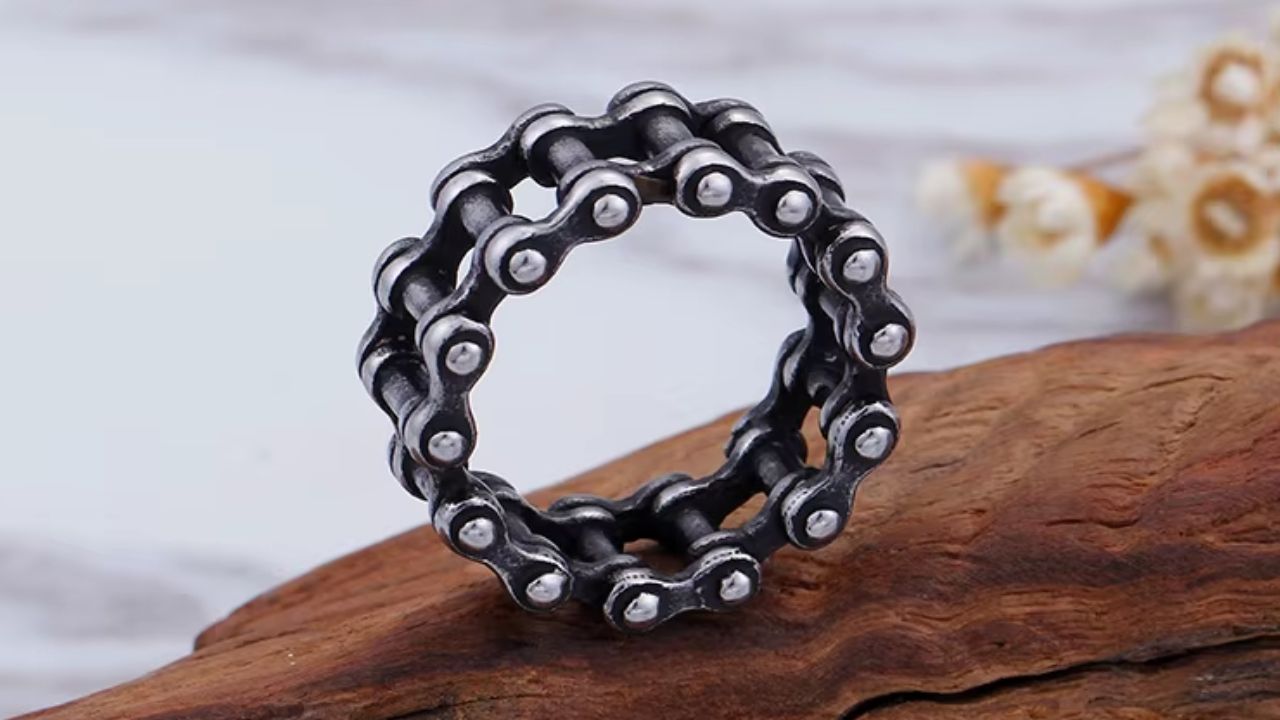 Wholesale Men's Motorcycle Bike Chain Rings: Why They Are Always in Demand?